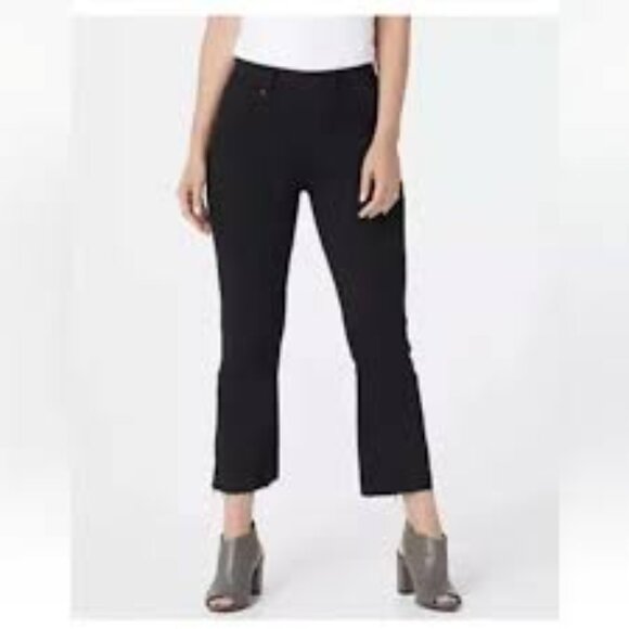NWT Spanx Black Wash Cropped Flare Jeans Raw Hem size Large - Picture 1 of 6